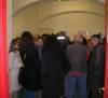 La gente arriva