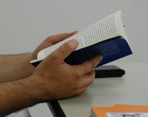 Post image for Domenica 15, ferro di agosto 2010: letture in garage